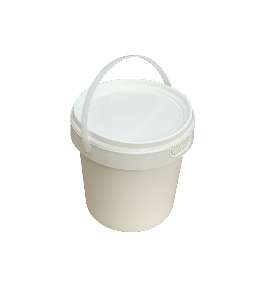 2.25L Pail with Lid (0.6 US Gallons)